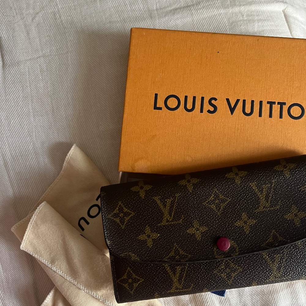 Louis Vuitton Emilie Wallet